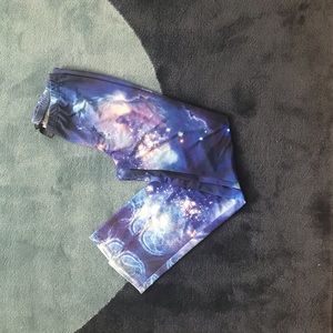 Galaxy print leggings
